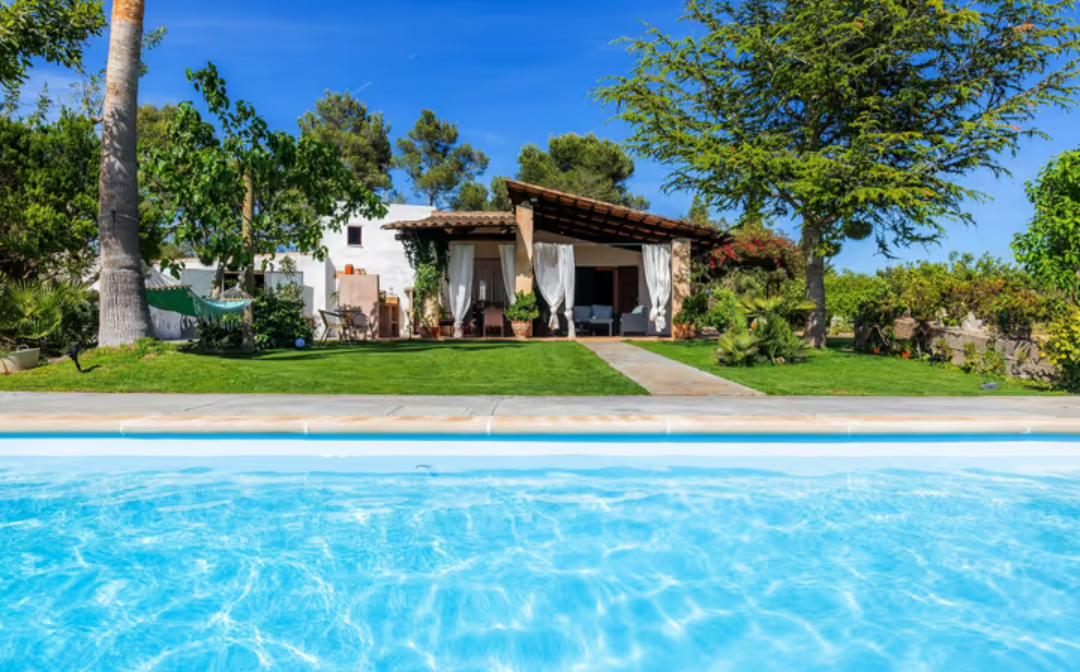 Belle Finca avec jardin et piscine privée 
