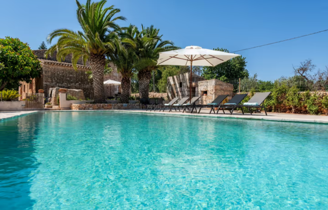 Finca traditionnelle avec Wi-Fi, climatisation, jardin et piscine