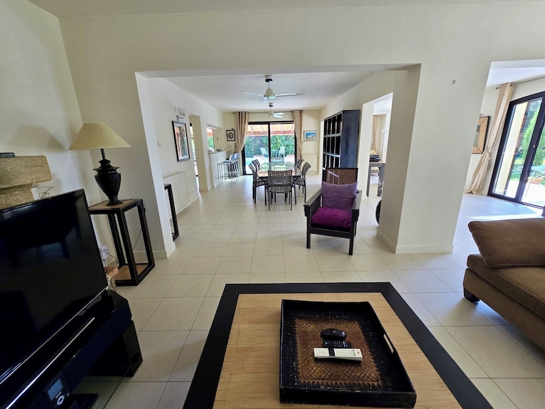 Magnifique Villa avec terrasse et Jardin 